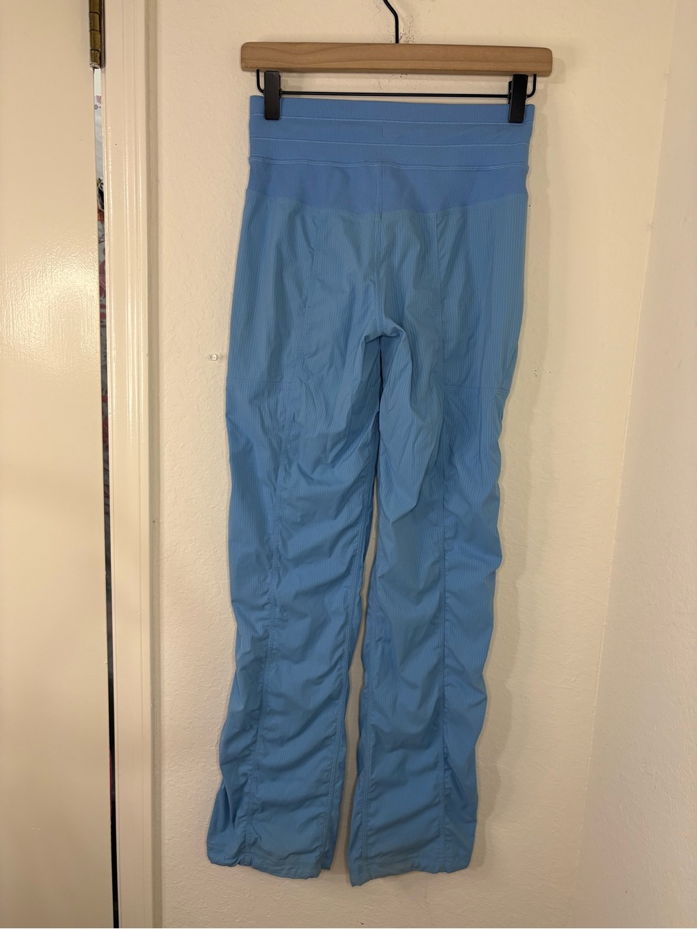 Lululemon Dance Studio Pants in Blue Nile Size 2 - Picture 14 of 16